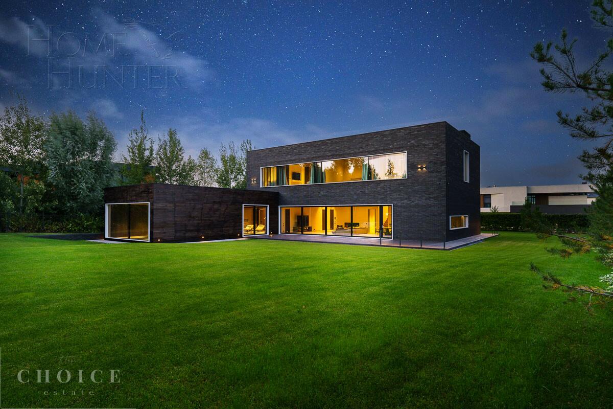 2-этажный коттедж 852 м² с отделкой