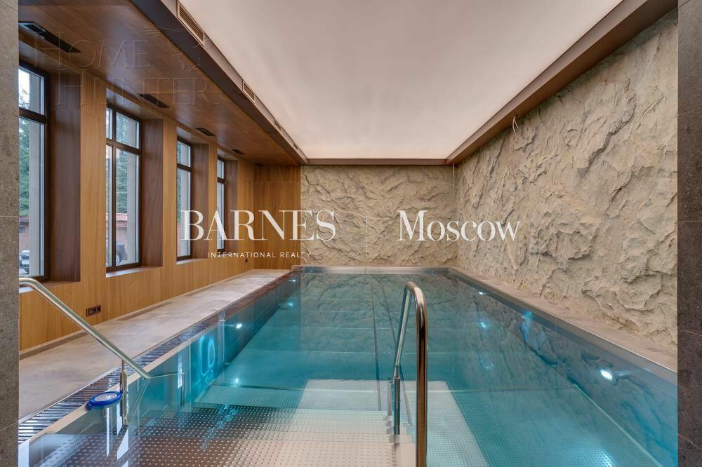 2-этажный коттедж 1 120 м² без отделки