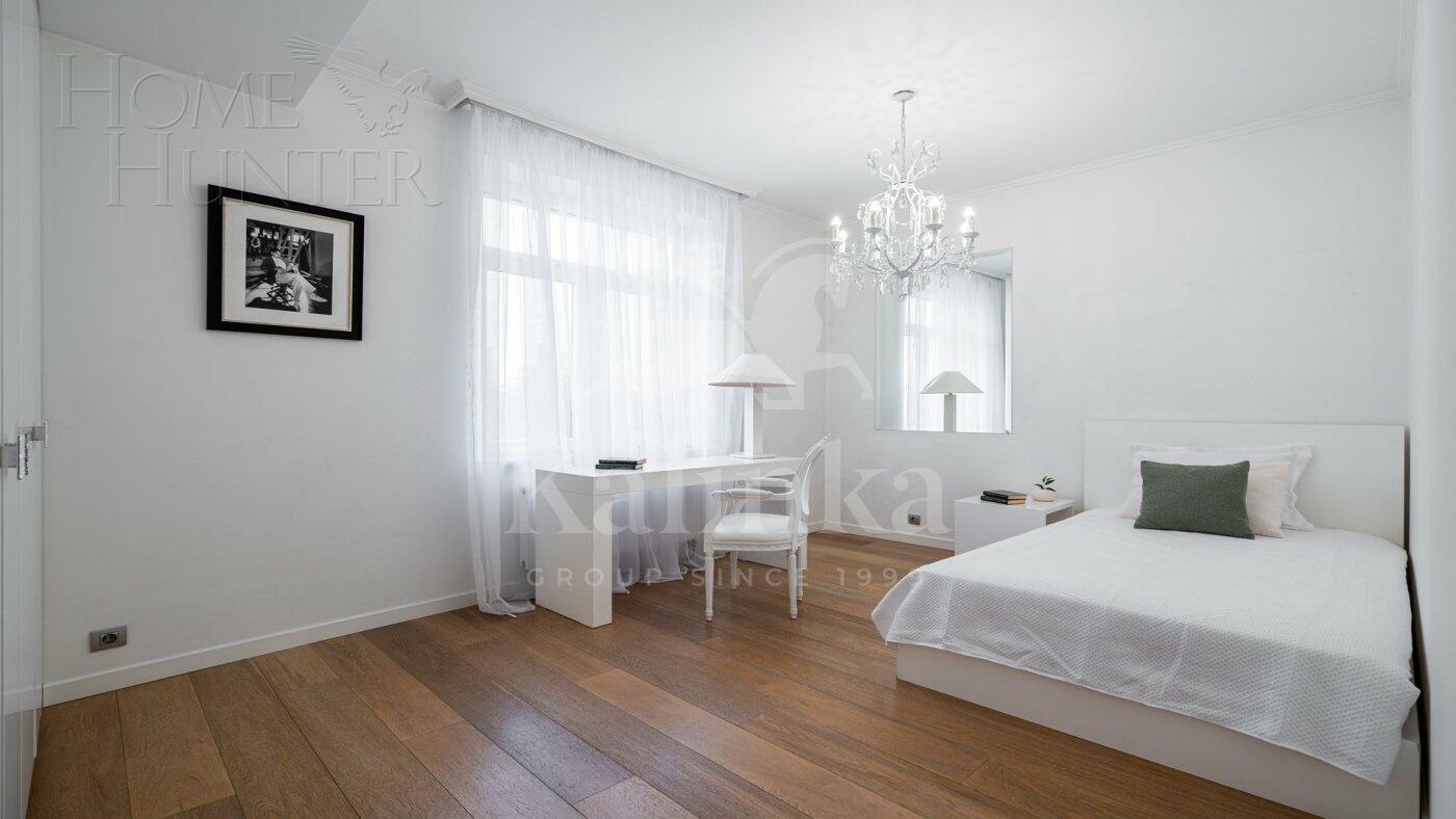 5-КОМН. КВАРТИРА С ОТДЕЛКОЙ 206 М² НА 5 ЭТАЖЕ