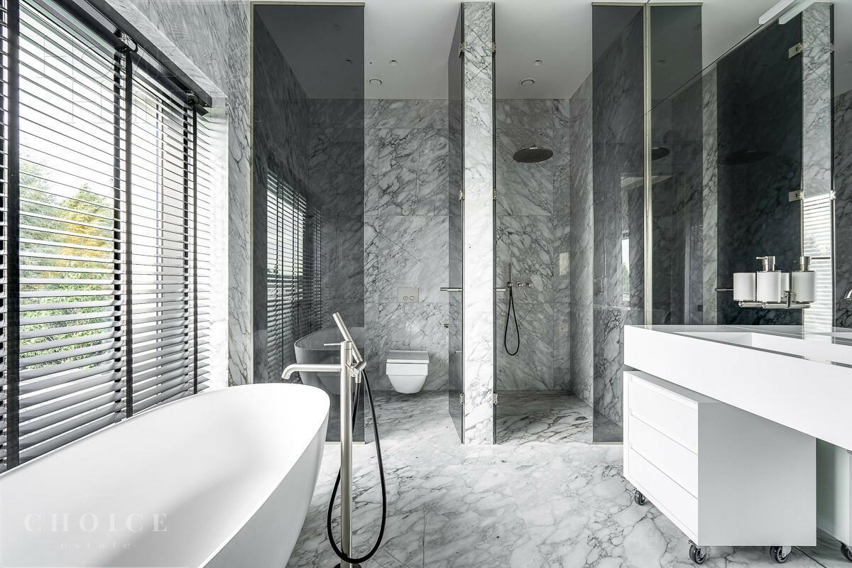 2-этажный коттедж 852 м² с отделкой