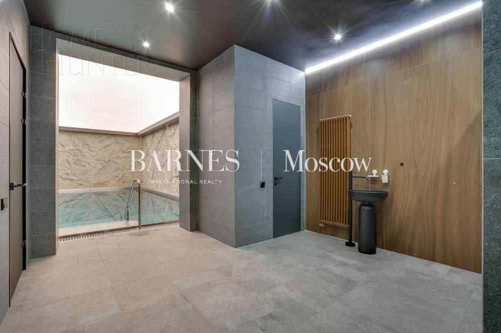 2-этажный коттедж 1 120 м² без отделки