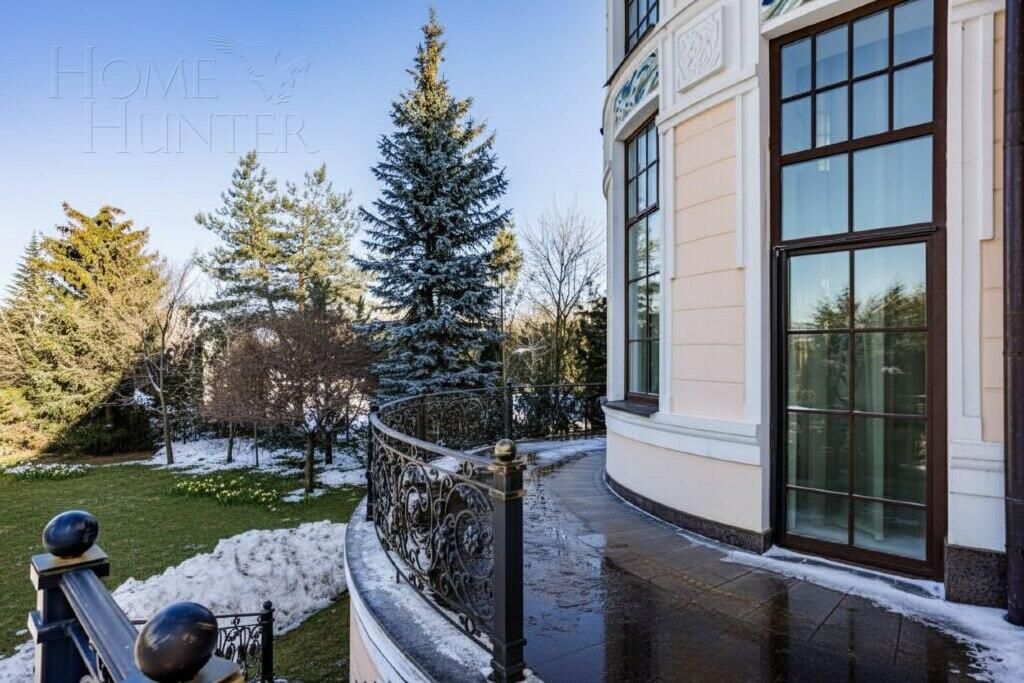 3-этажный коттедж 776 м² с отделкой