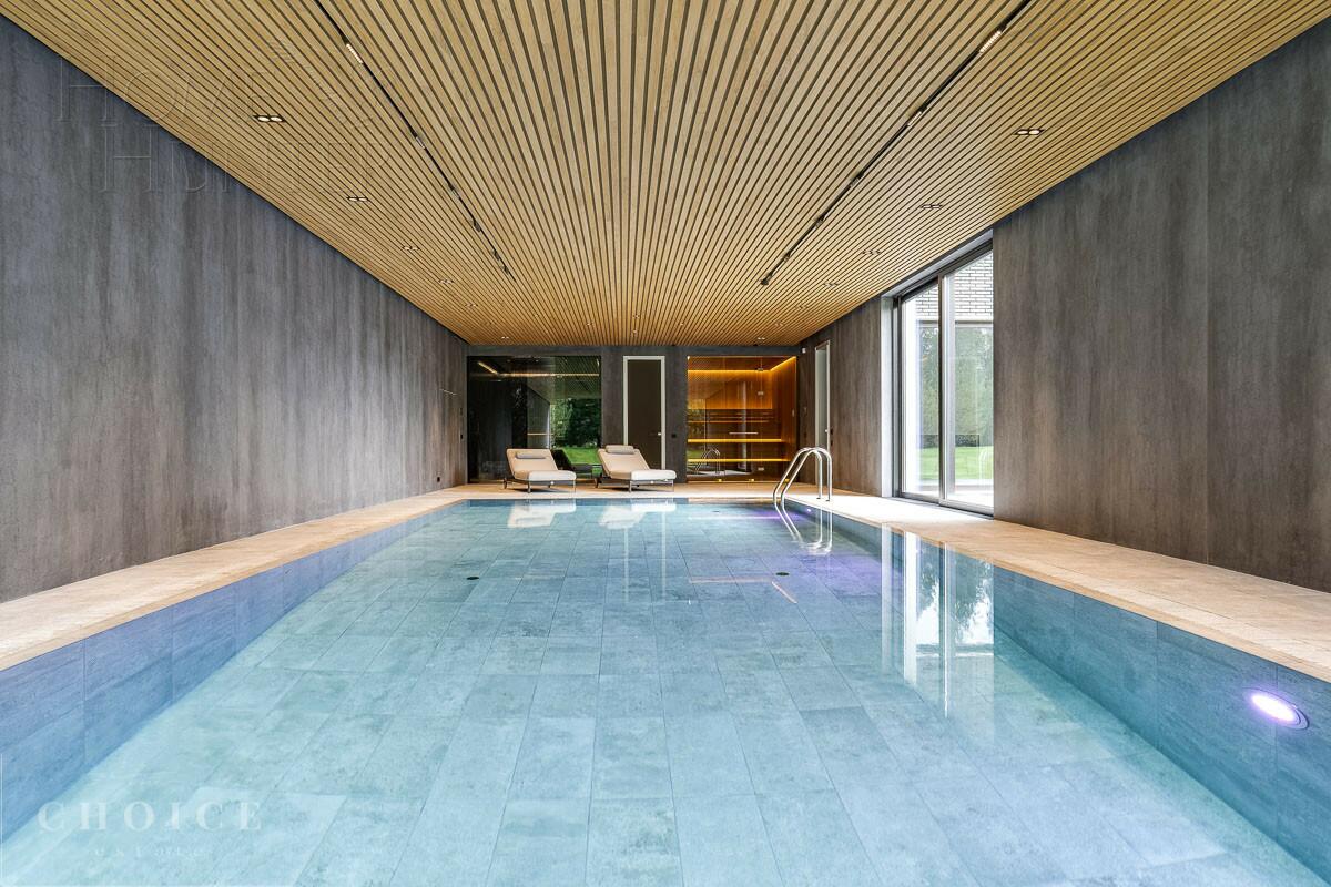 2-этажный коттедж 852 м² с отделкой