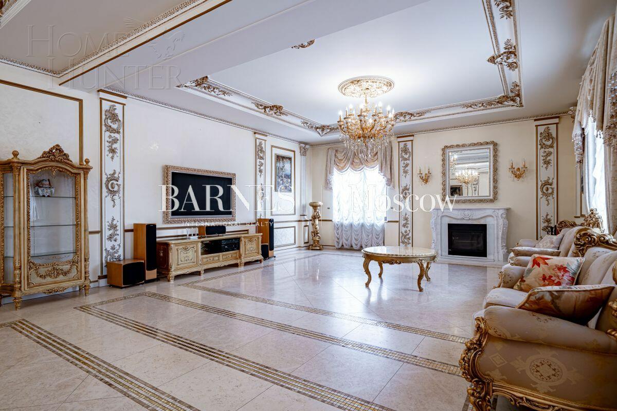 2-этажный коттедж 700 м² с отделкой