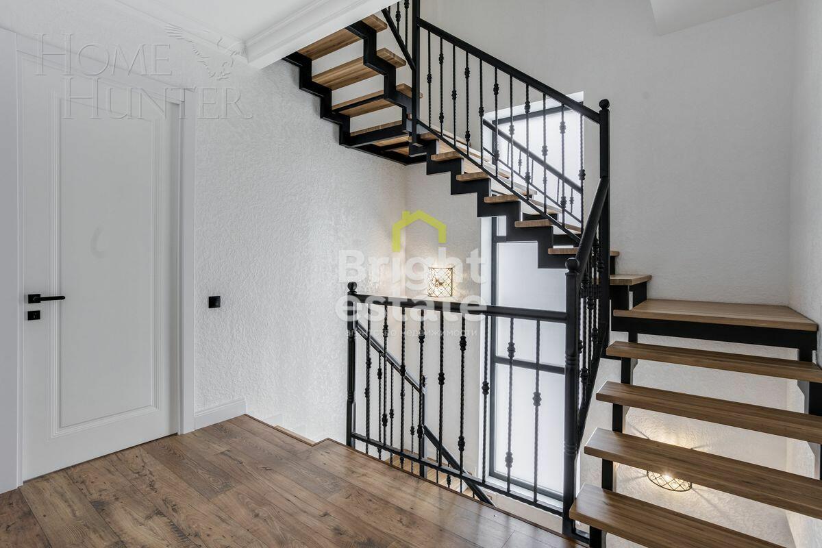 2-этажный таунхаус 170.5 м² с отделкой