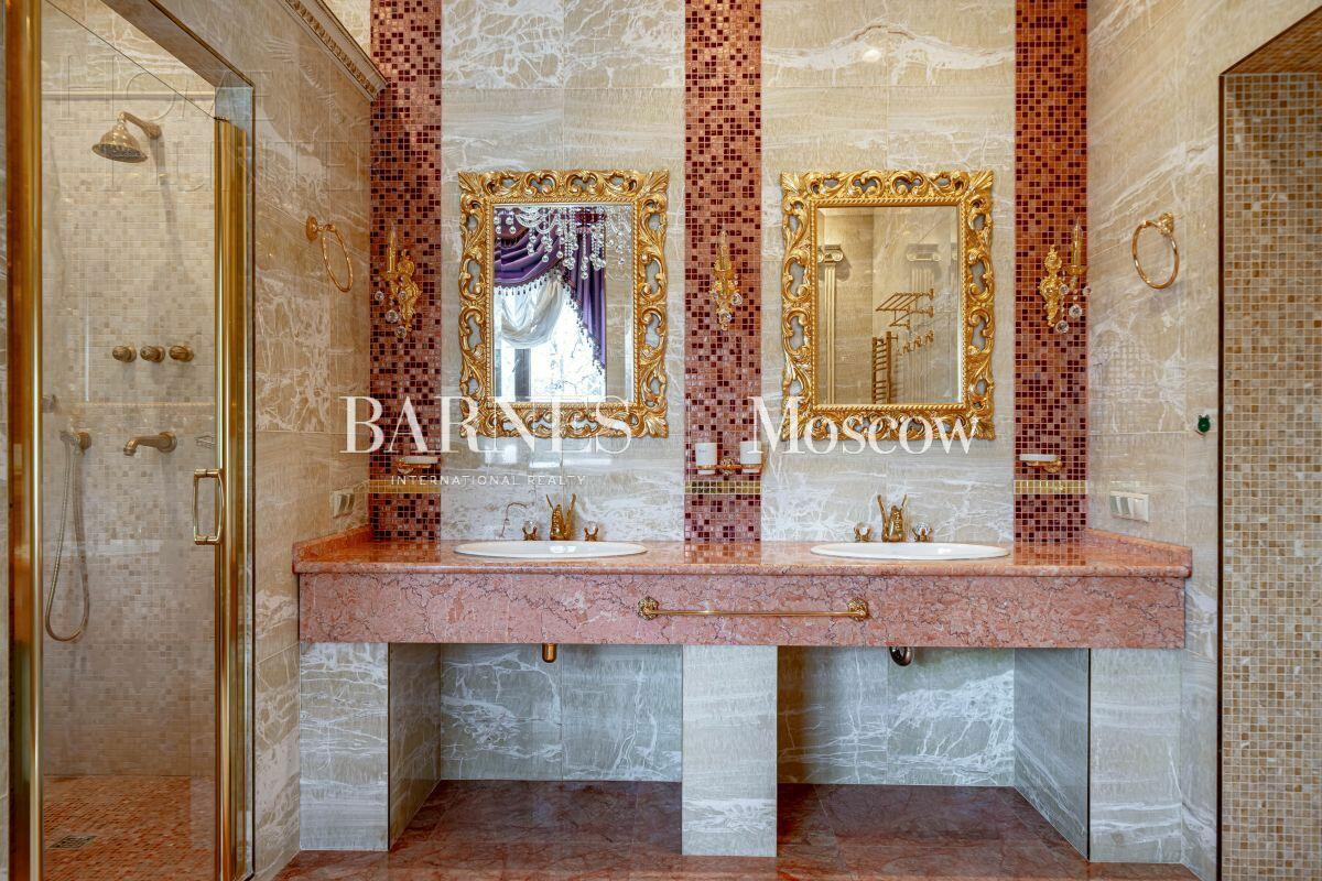 2-этажный коттедж 700 м² с отделкой