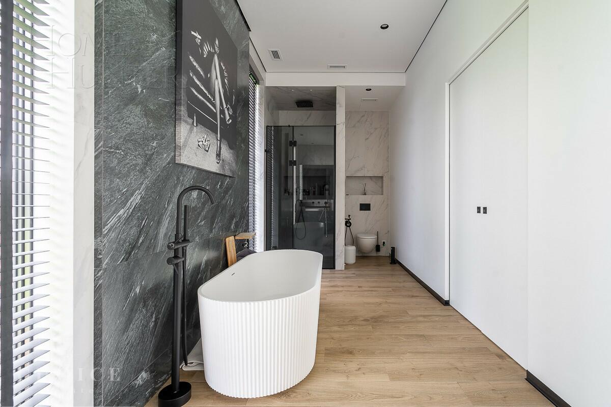 1-этажный коттедж 310 м² с отделкой