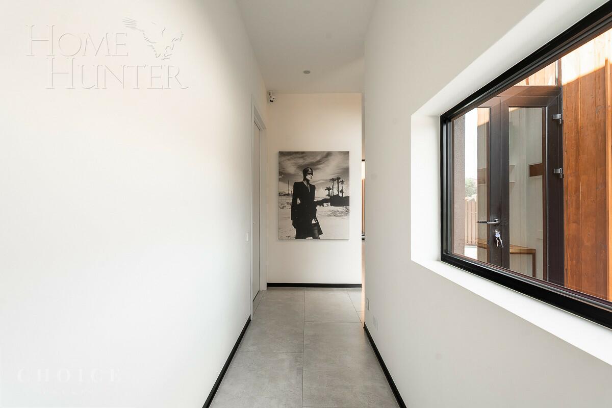 1-этажный коттедж 310 м² с отделкой