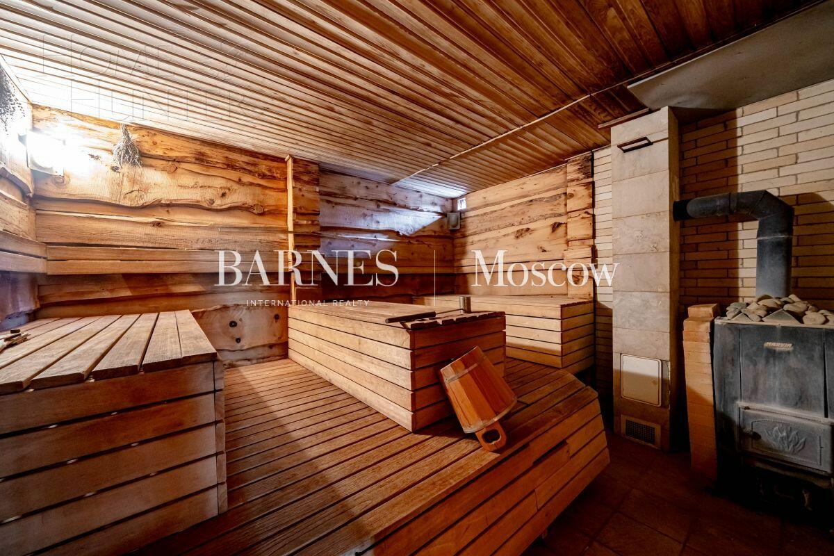 2-этажный коттедж 700 м² с отделкой