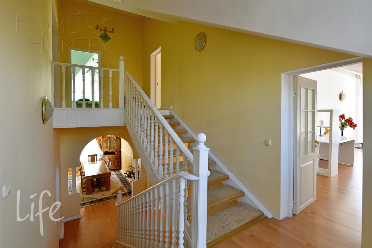 КОТТЕДЖ 350 м² с отделкой