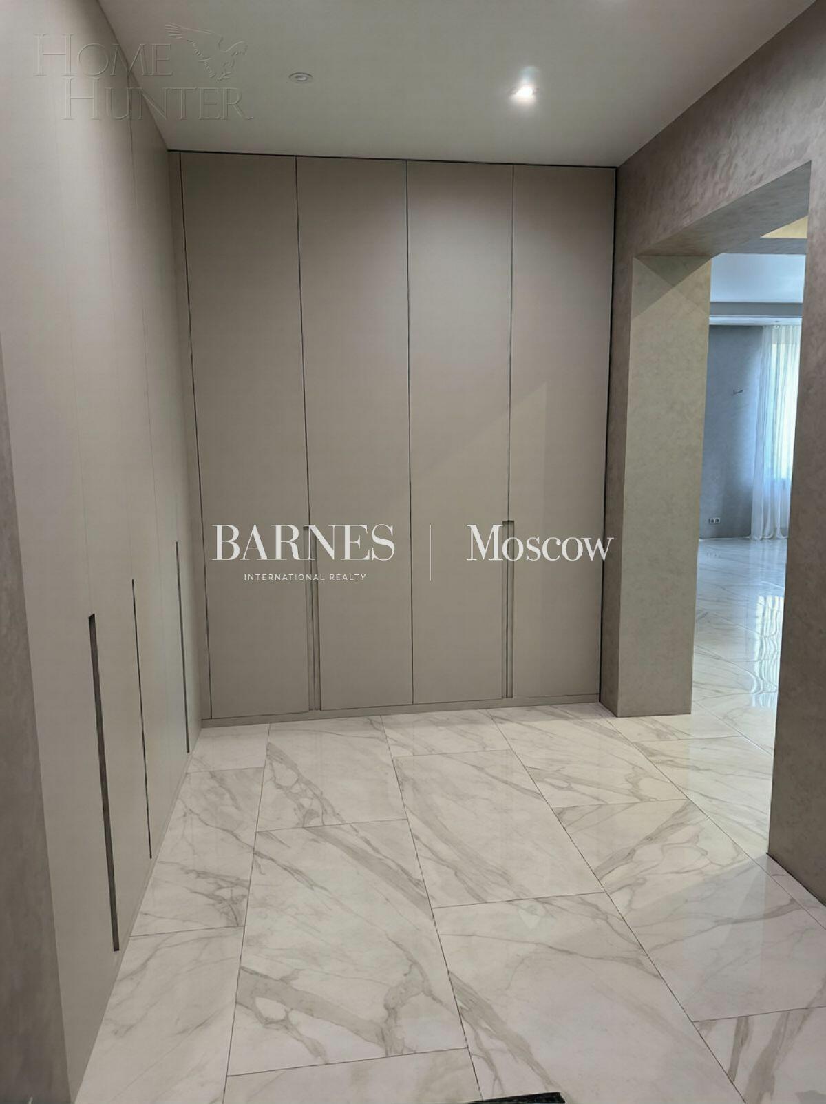 2-этажный коттедж 400 м² с отделкой