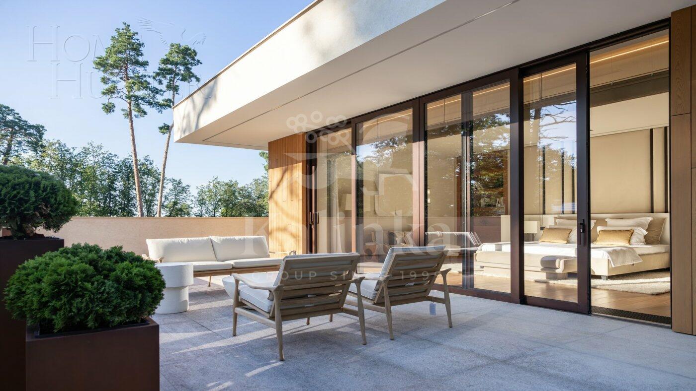 3-этажный коттедж 1 500 м² с отделкой