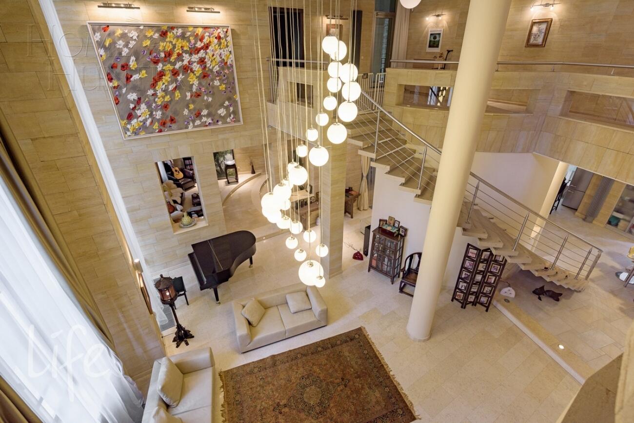 2-этажный коттедж 650 м² с отделкой