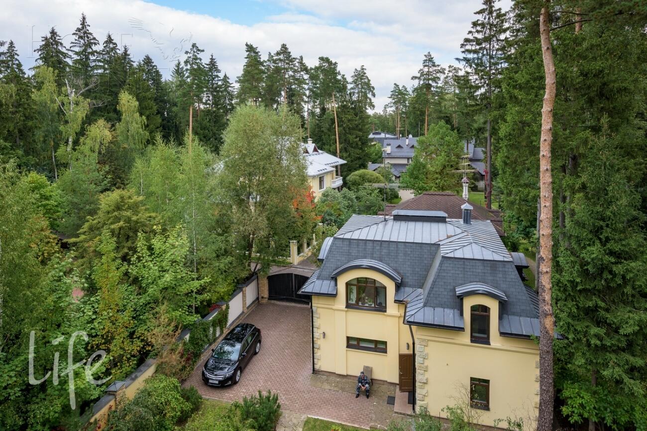 2-этажный коттедж 650 м² с отделкой