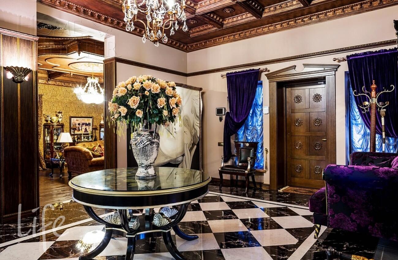 2-этажный коттедж 925 м² с отделкой