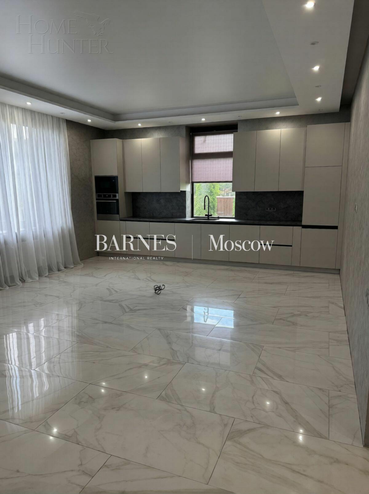 2-этажный коттедж 400 м² с отделкой