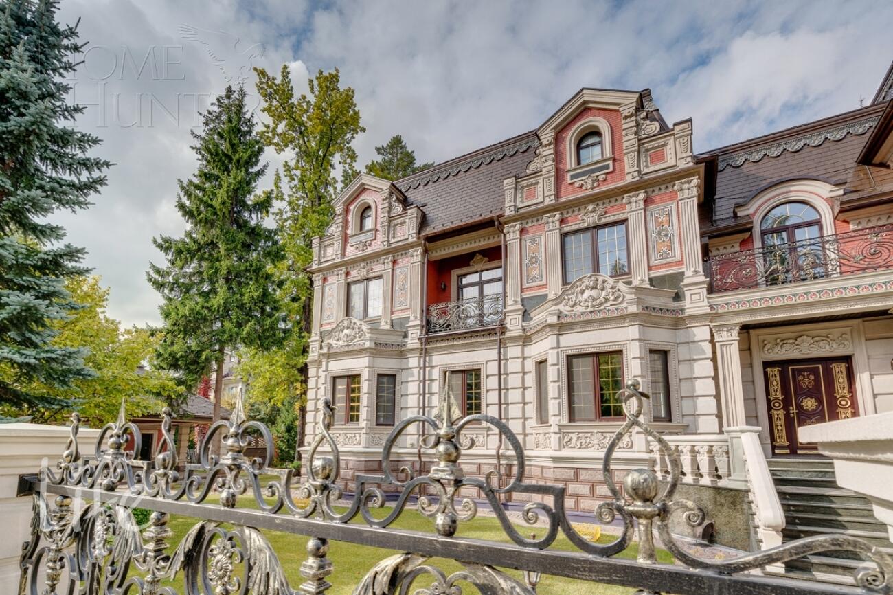 2-этажный коттедж 785 м² с отделкой