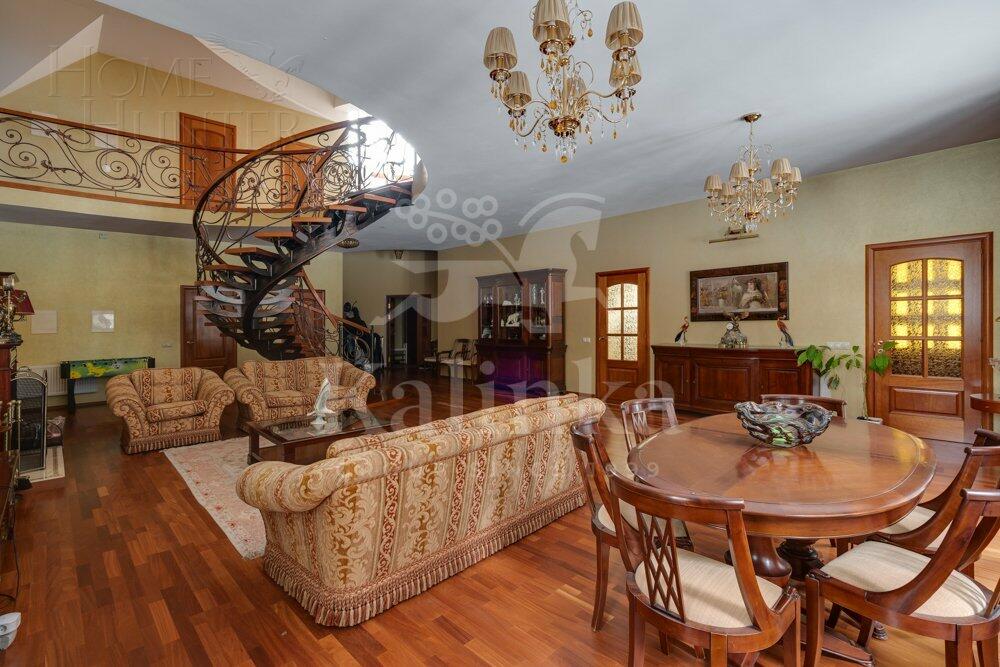 2-этажный коттедж 600 м² с отделкой