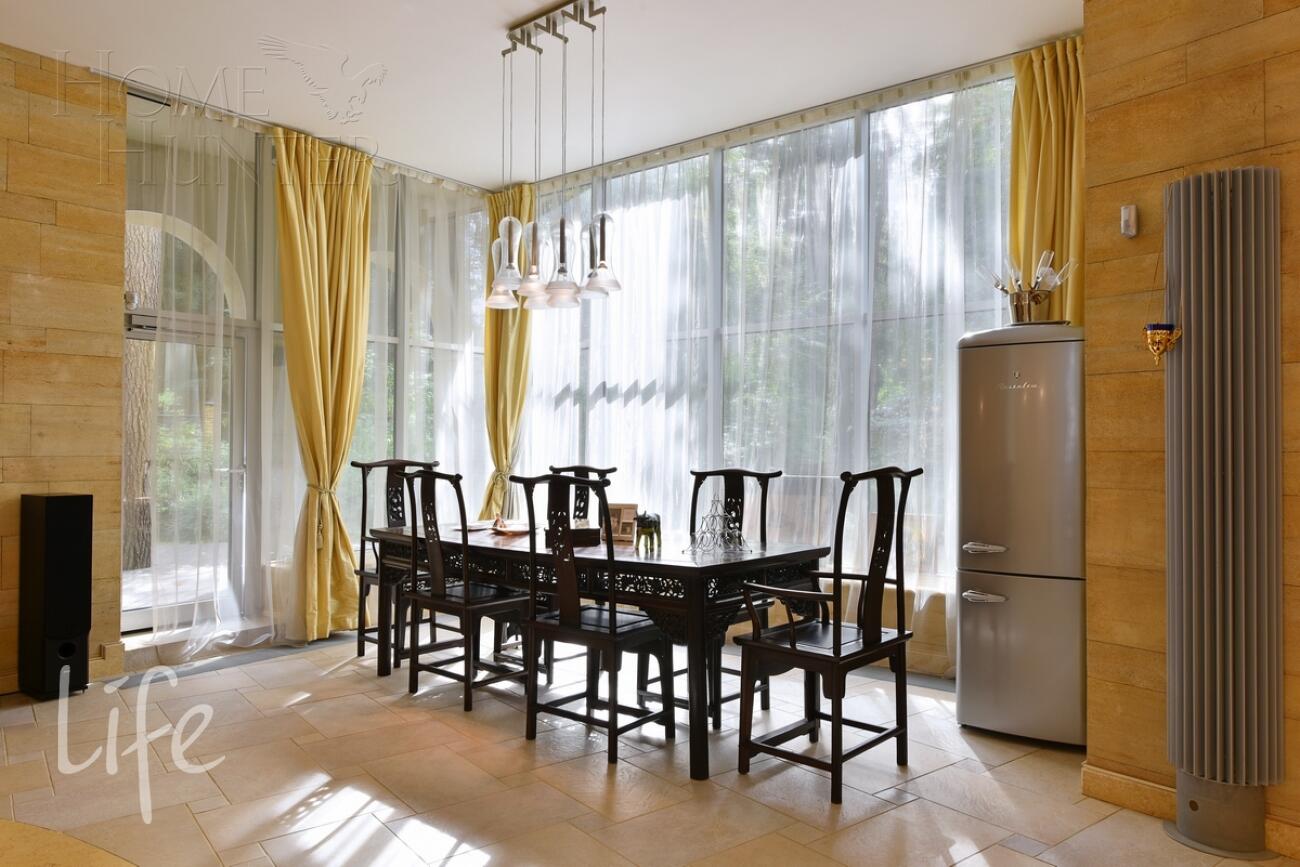 2-этажный коттедж 650 м² с отделкой