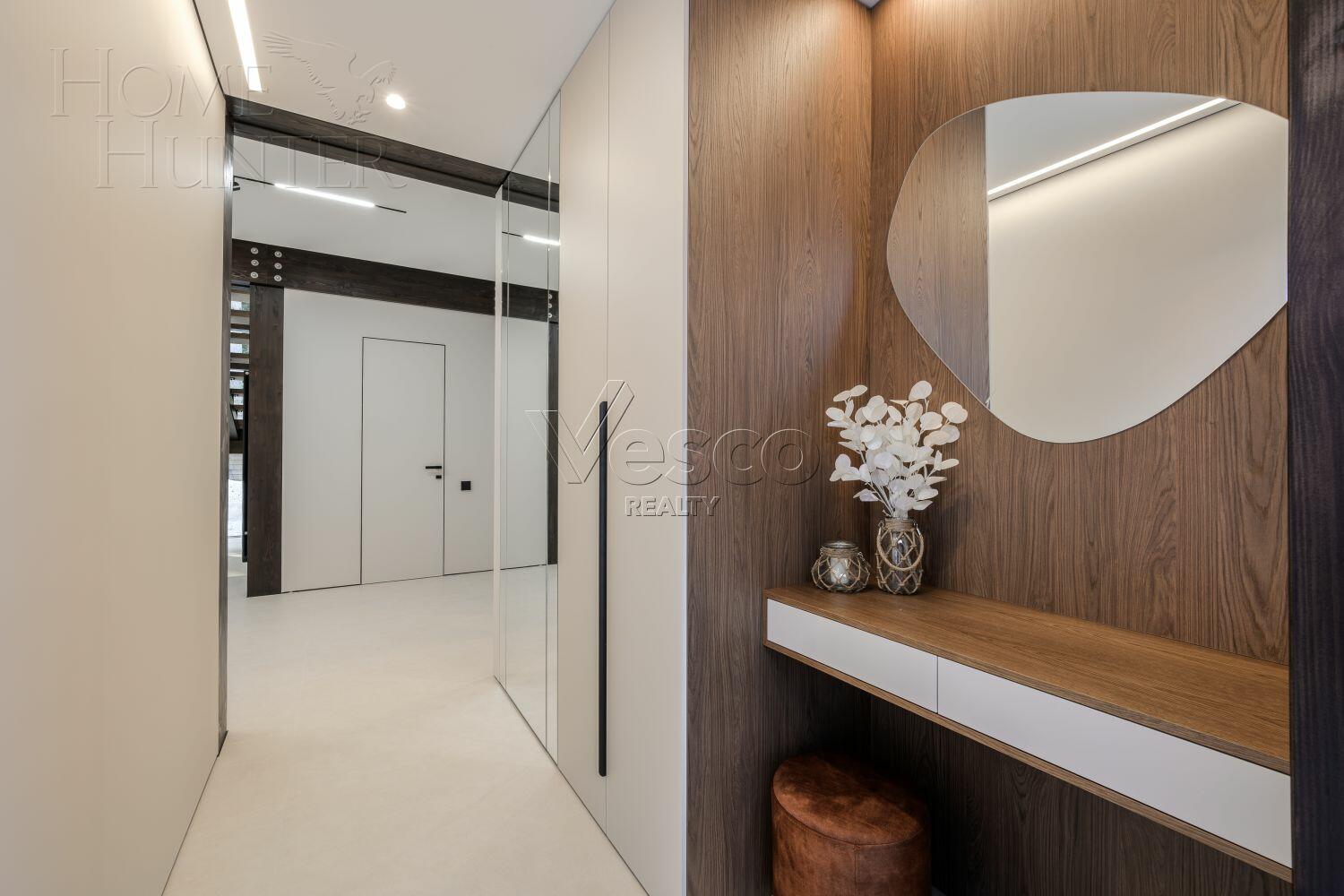 2-этажный коттедж 310 м² с отделкой