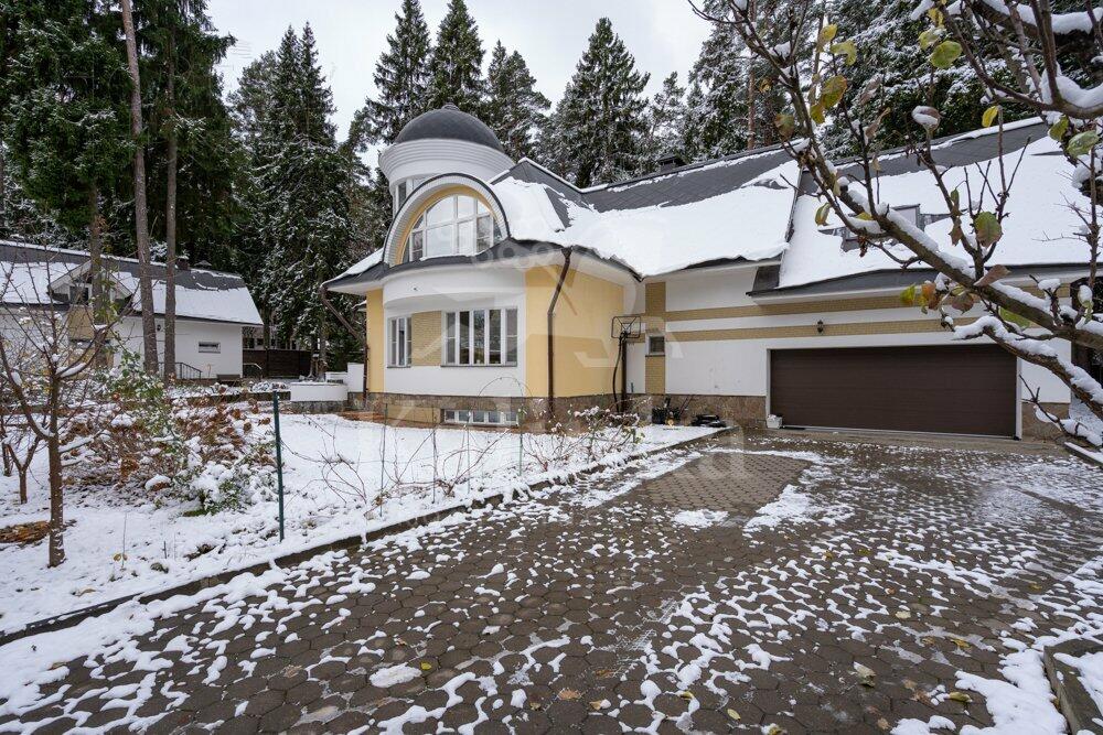 2-этажный коттедж 600 м² с отделкой