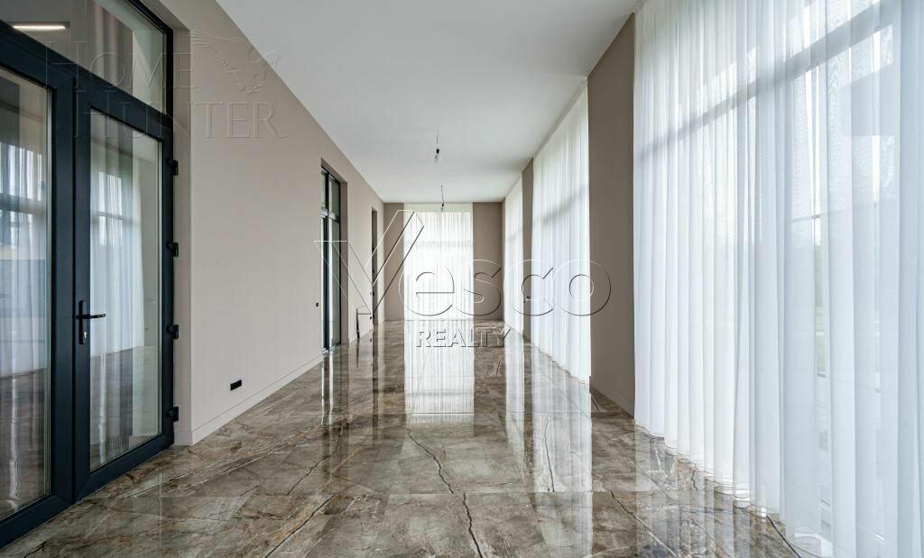 2-этажный коттедж 570 м² с отделкой