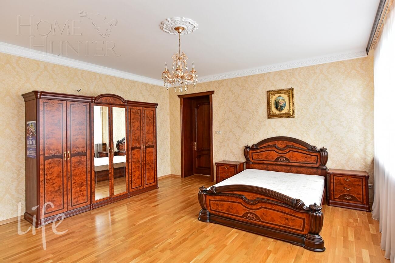 2-этажный коттедж 450 м² с отделкой