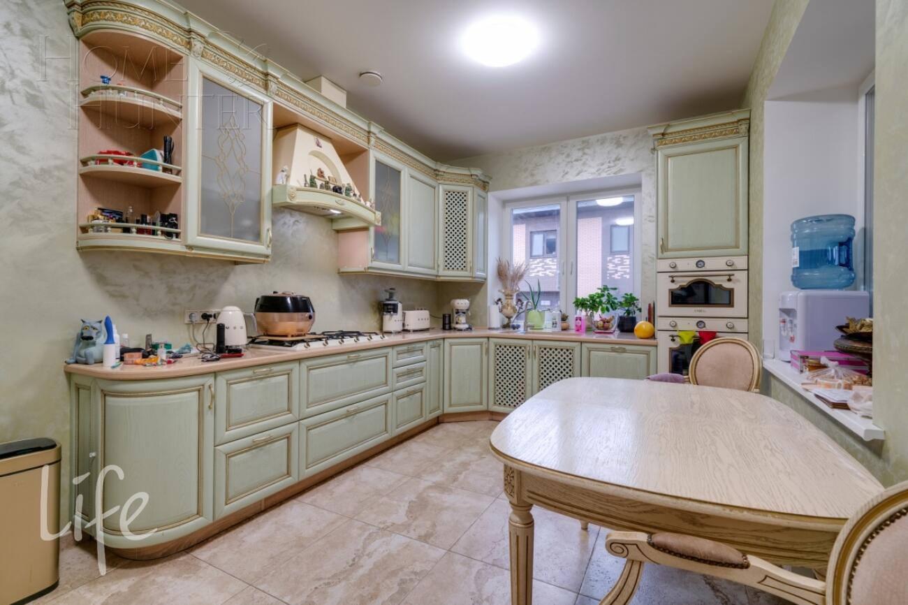 2-этажный коттедж 782 м² с отделкой