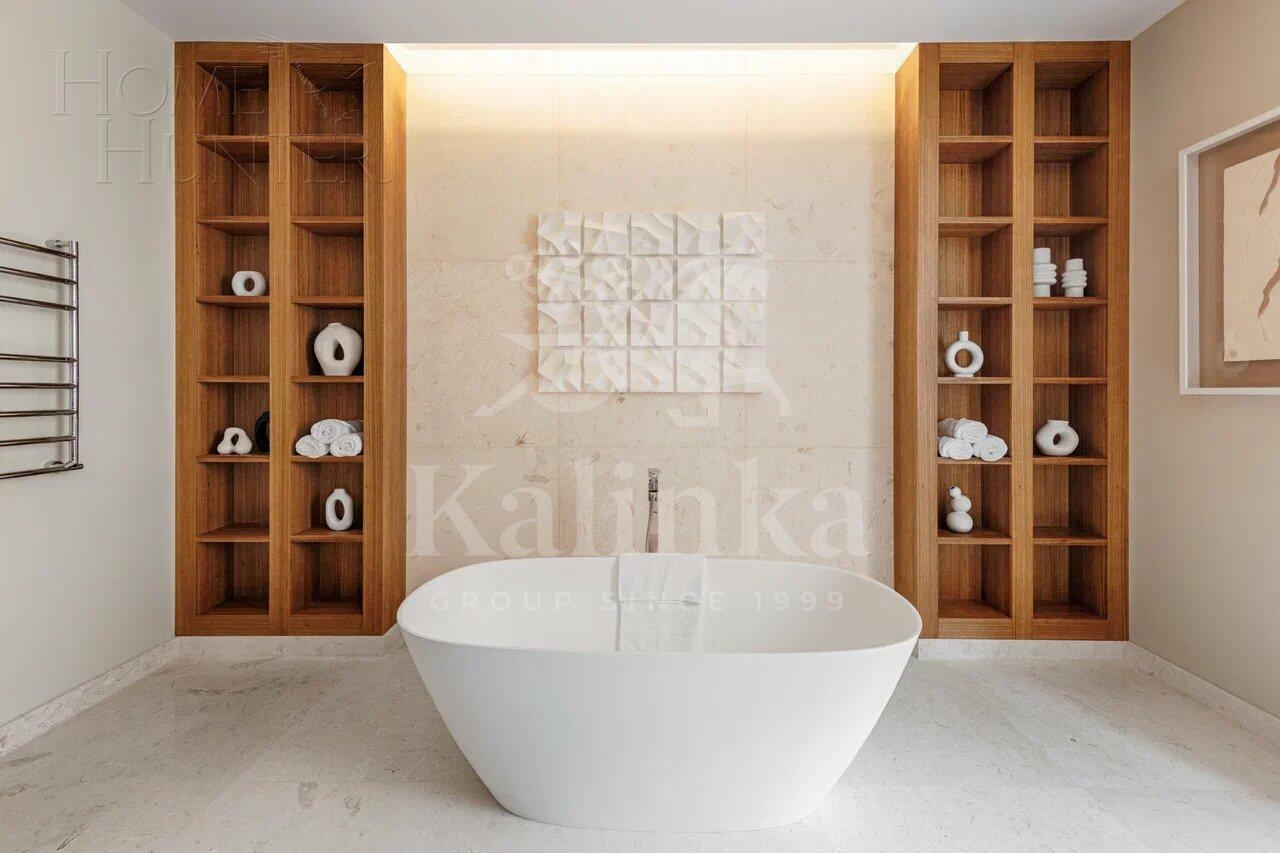 3-этажный коттедж 1 500 м² с отделкой