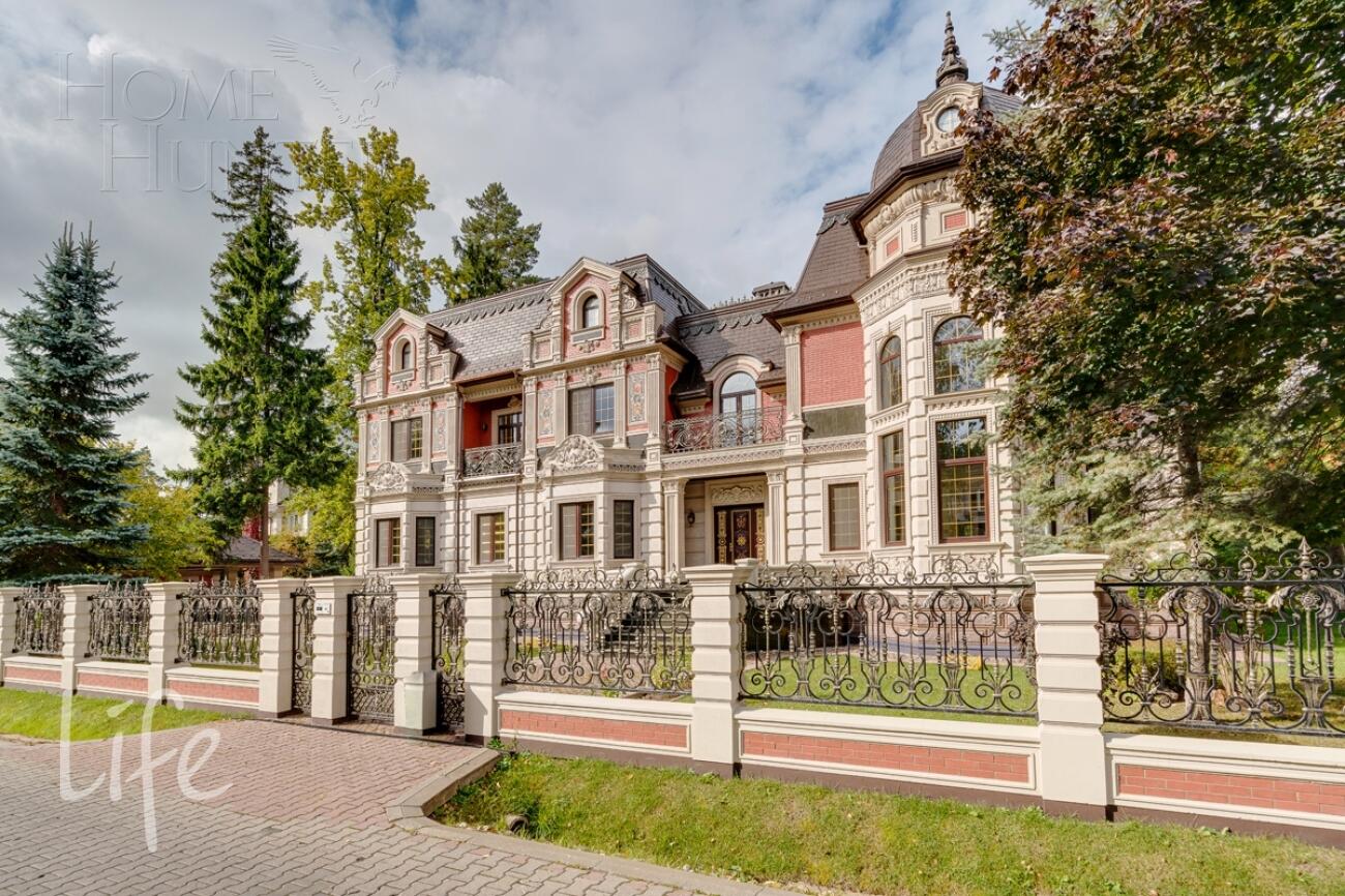 2-этажный коттедж 785 м² с отделкой