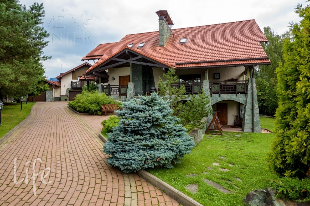 2-этажный коттедж 400 м² с отделкой