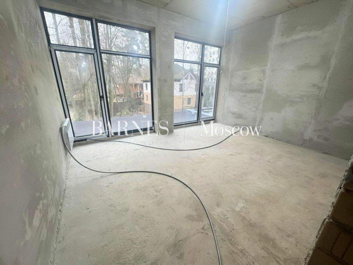 2-этажный коттедж 350 м² без отделки