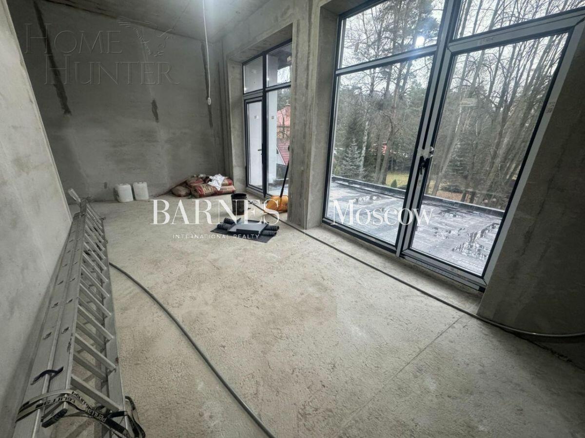 2-этажный коттедж 350 м² без отделки