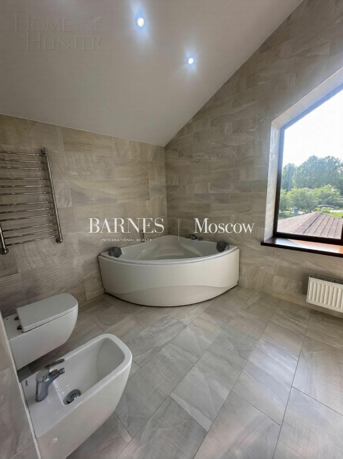 2-этажный коттедж 400 м² с отделкой