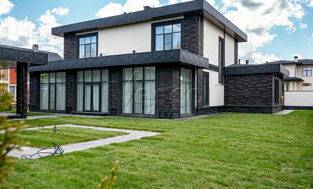 2-этажный коттедж 570 м² с отделкой