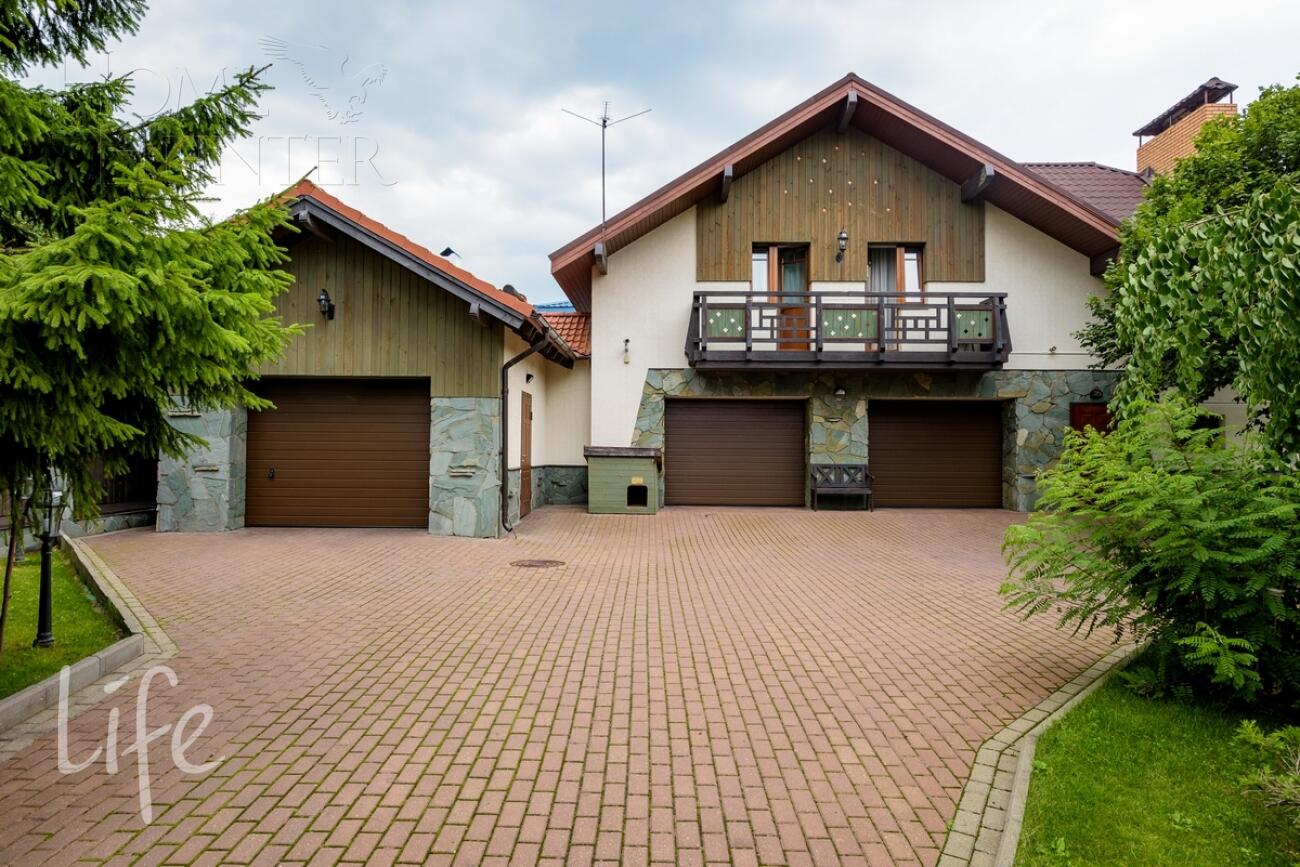 2-этажный коттедж 400 м² с отделкой