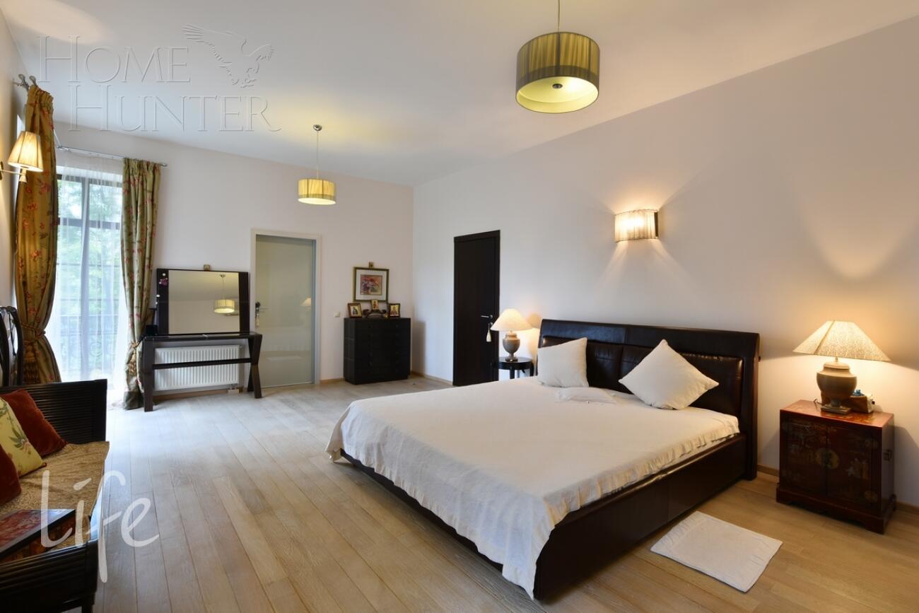 2-этажный коттедж 650 м² с отделкой