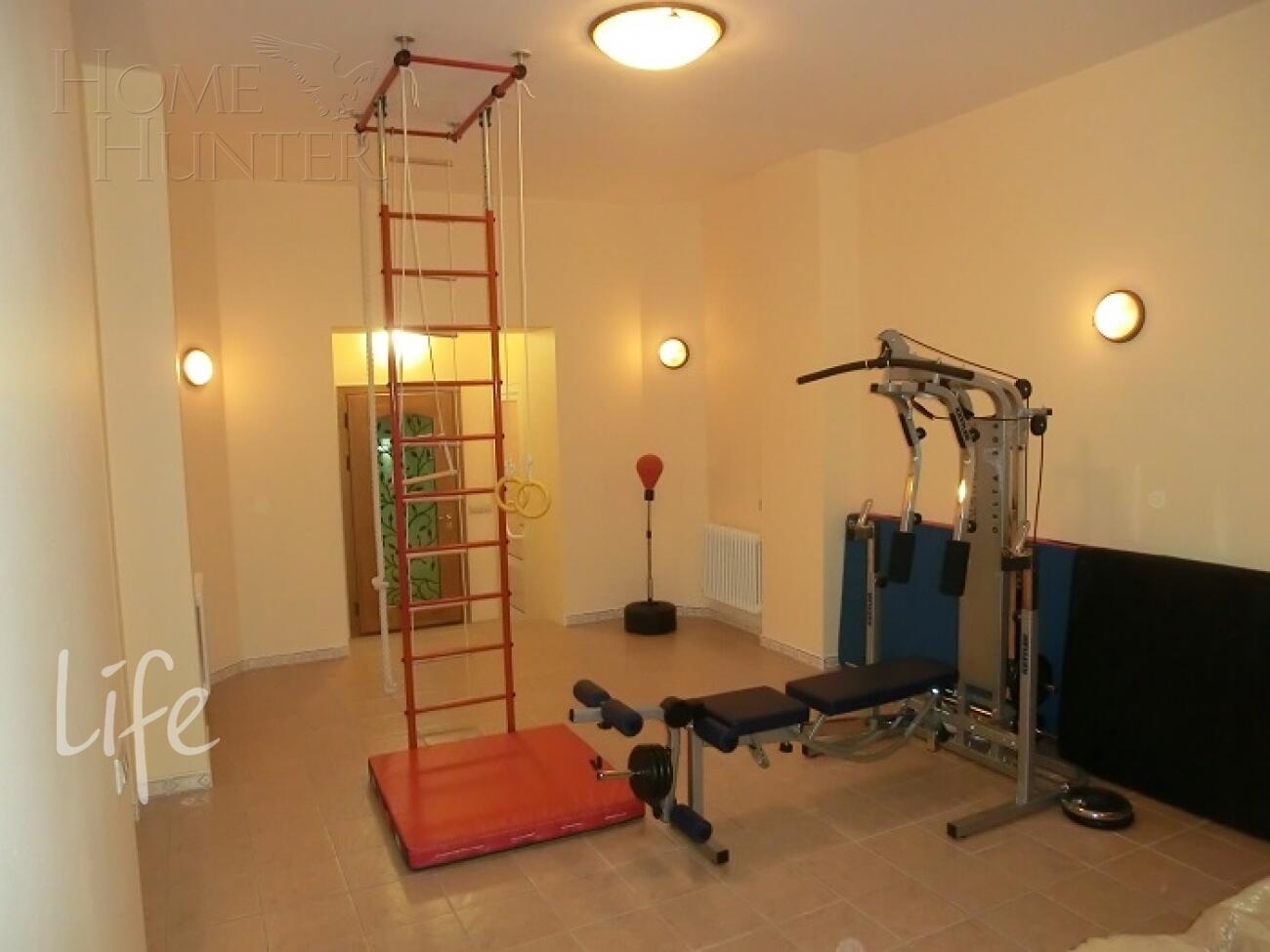 КОТТЕДЖ 520 м² с отделкой