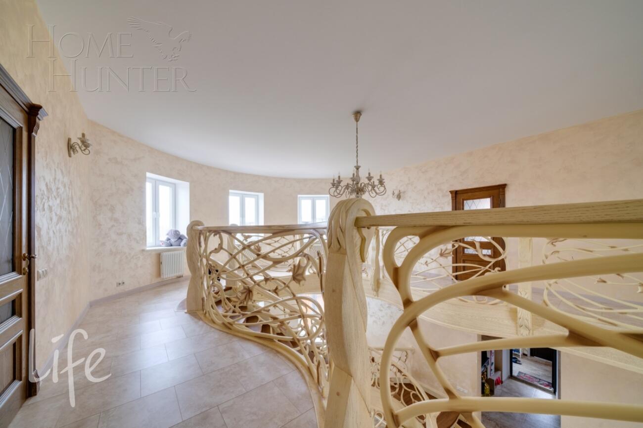 2-этажный коттедж 782 м² с отделкой