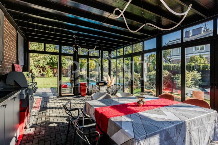 1-этажный коттедж 270 м² с отделкой