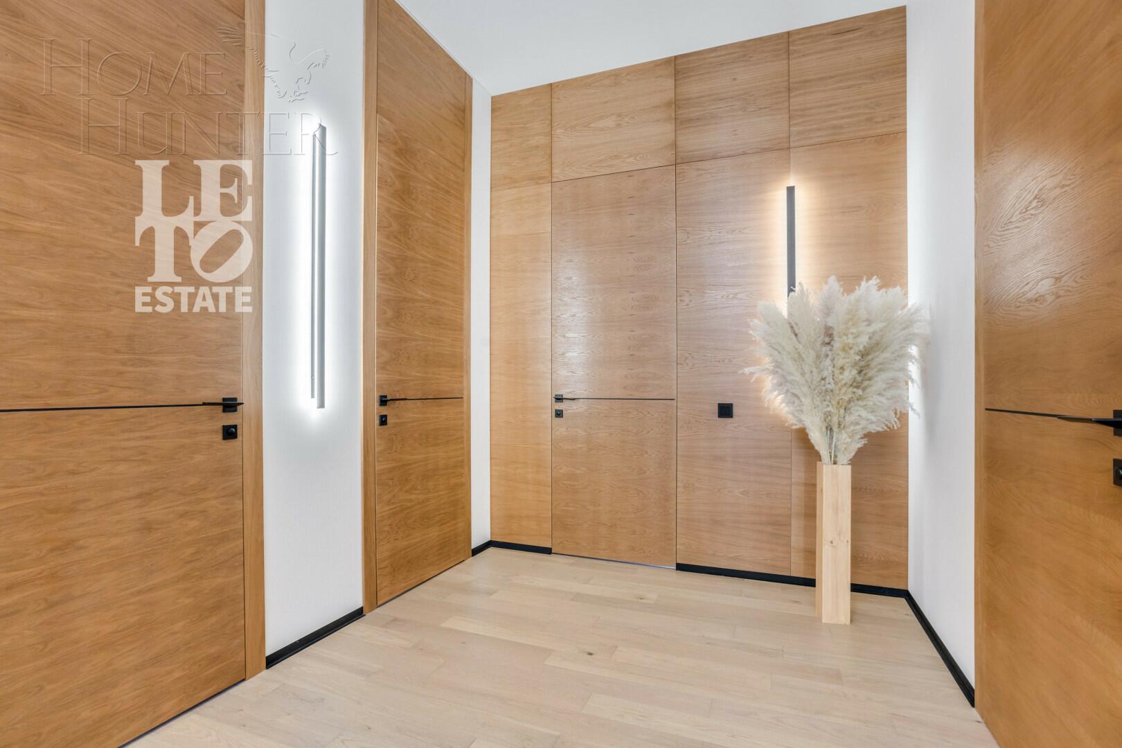 2-этажный коттедж 340 м² с отделкой