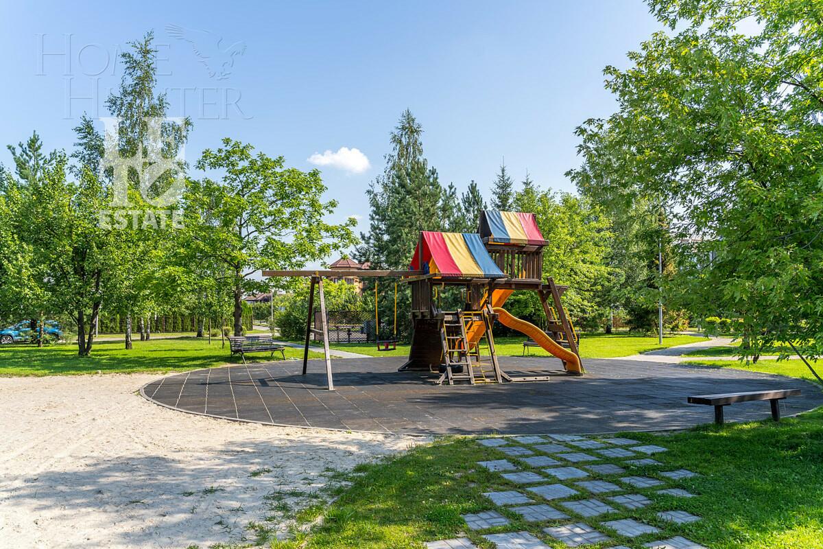 2-этажный коттедж 300 м² с отделкой