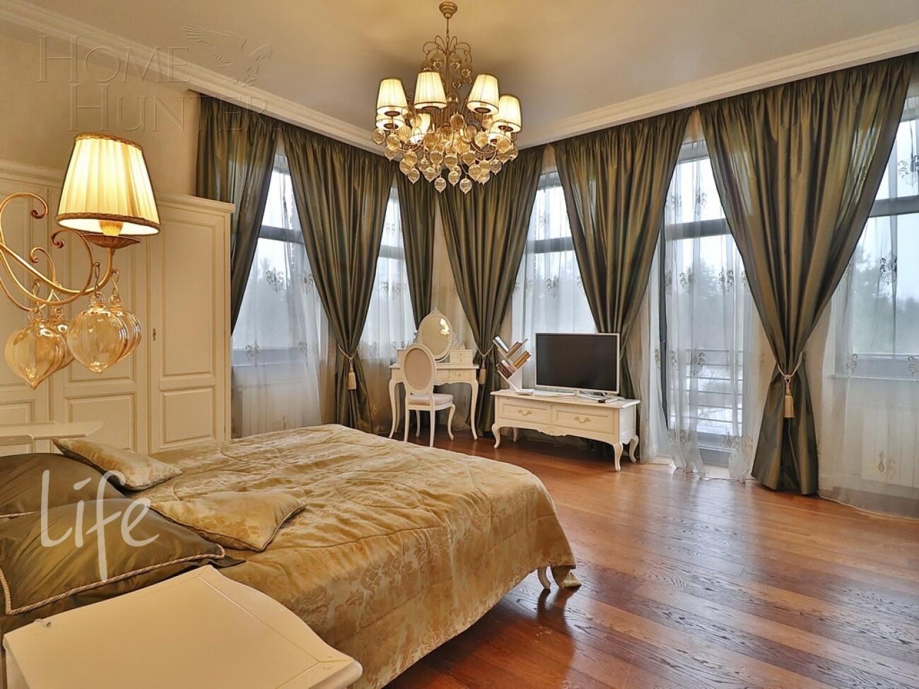 3-этажный коттедж 900 м² с отделкой