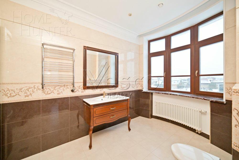 3-этажный коттедж 860 м² с отделкой