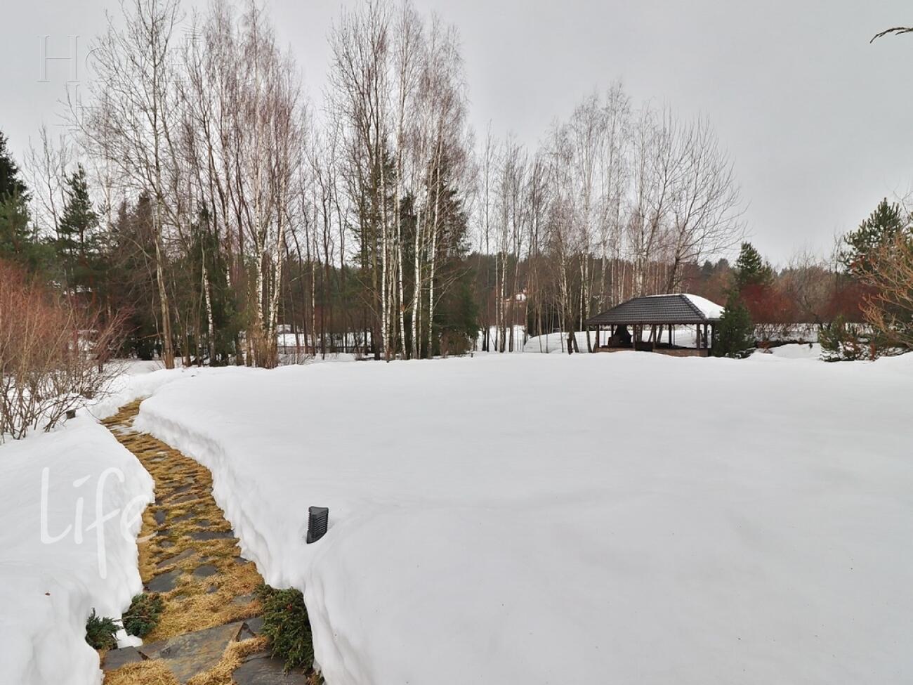 3-этажный коттедж 900 м² с отделкой