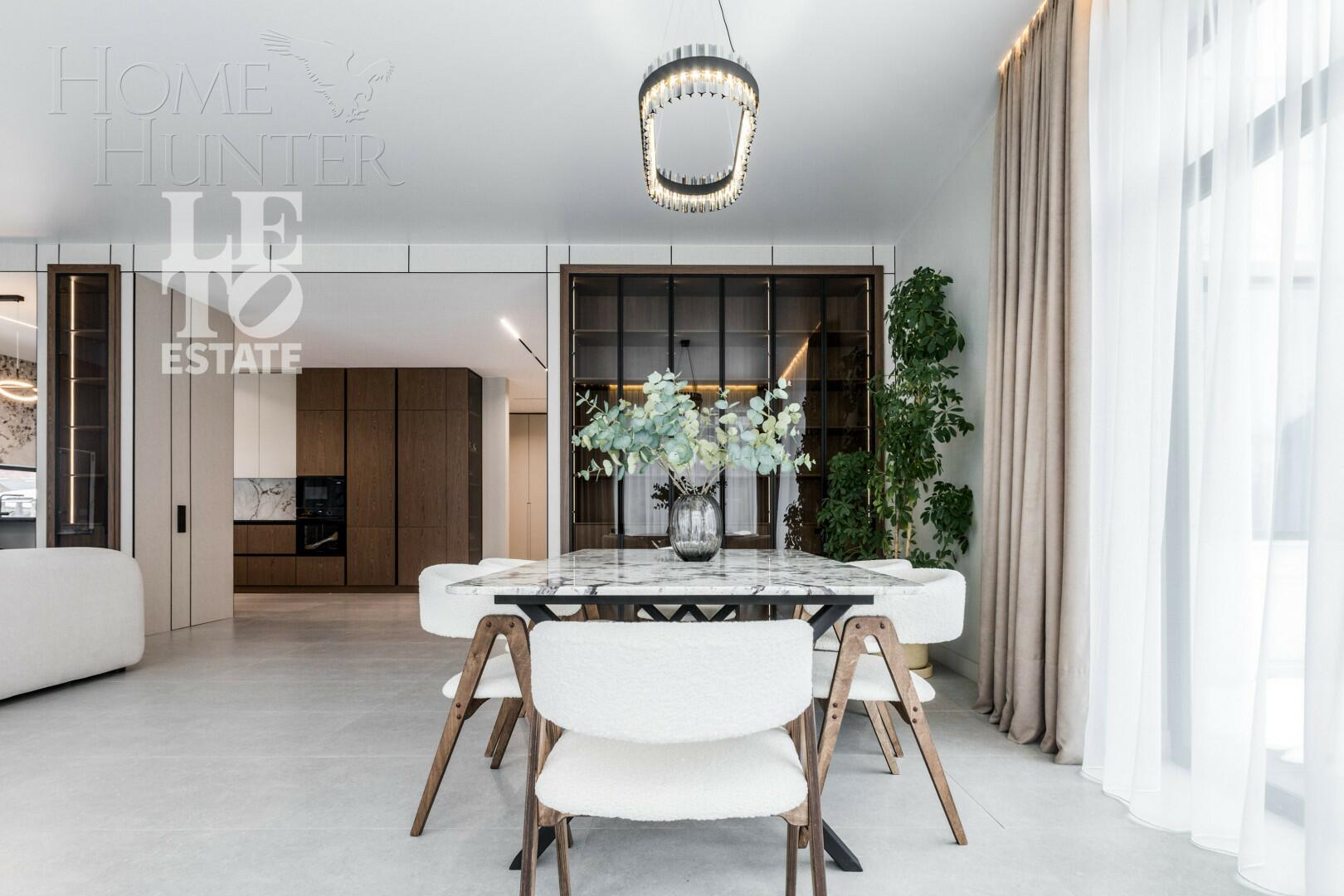 2-этажный коттедж 300 м² с отделкой