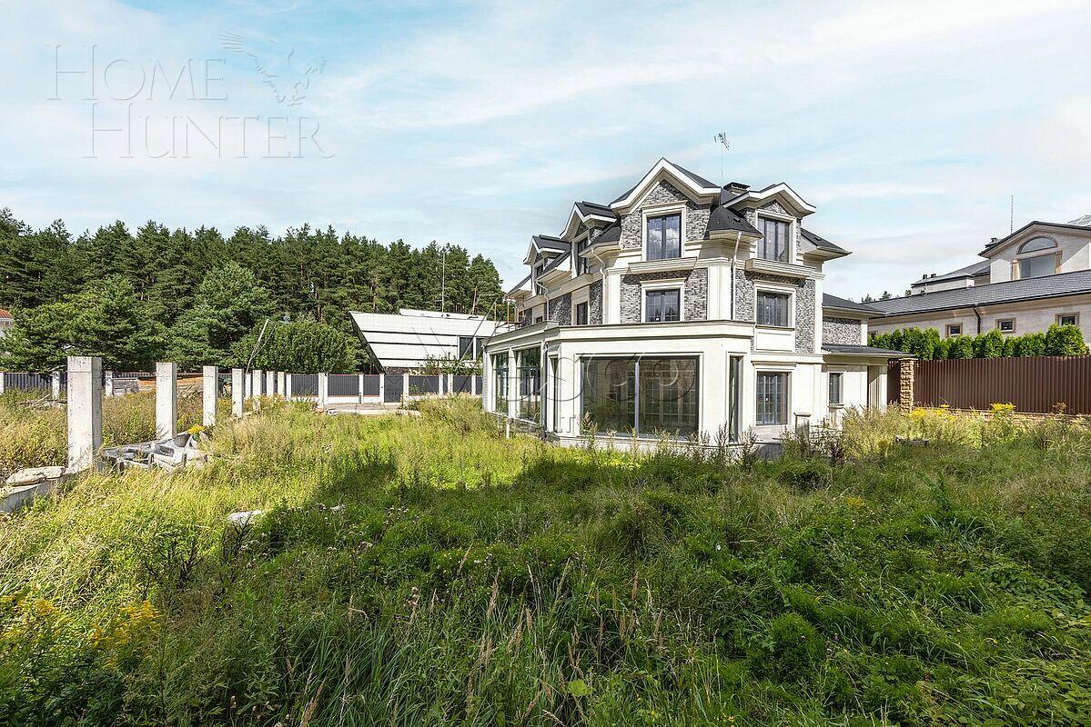 2-этажный коттедж 550 м² без отделки