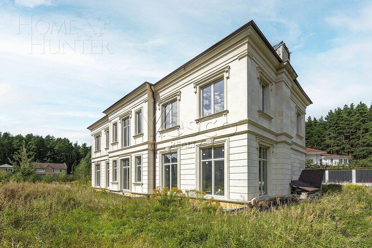 2-этажный коттедж 655 м² без отделки