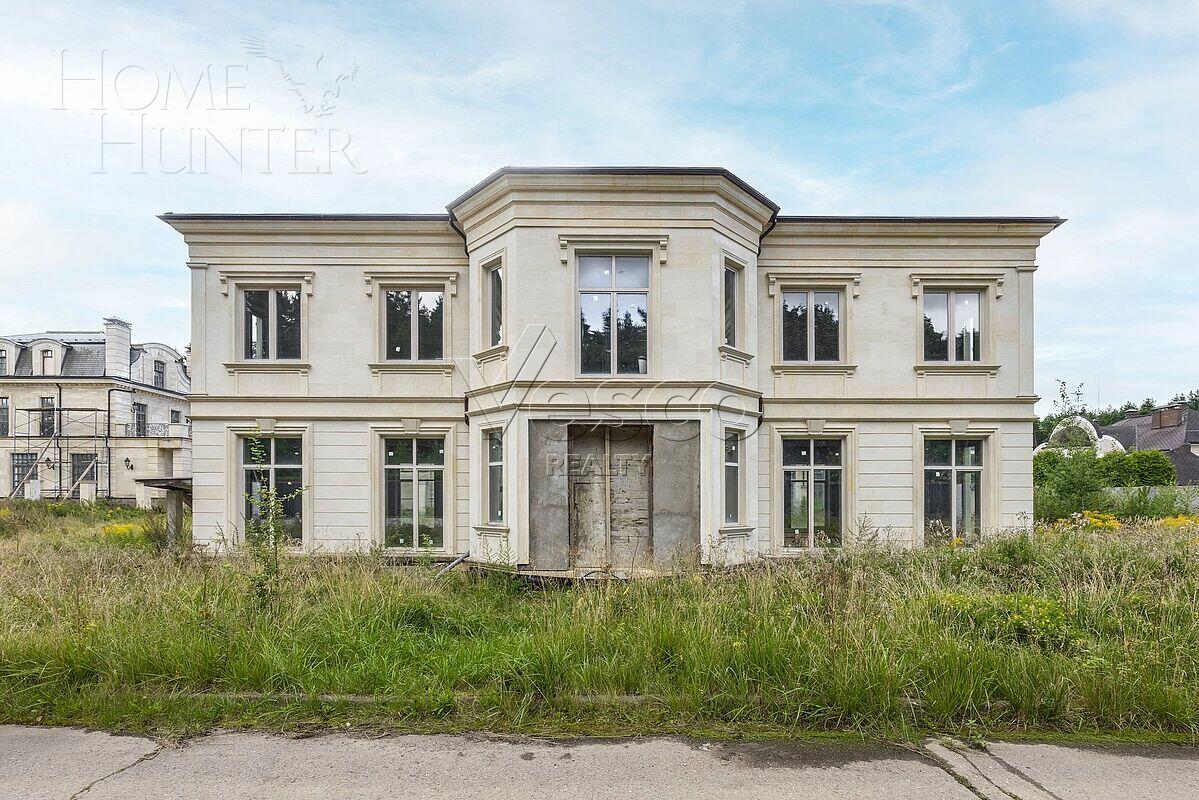 2-этажный коттедж 655 м² без отделки