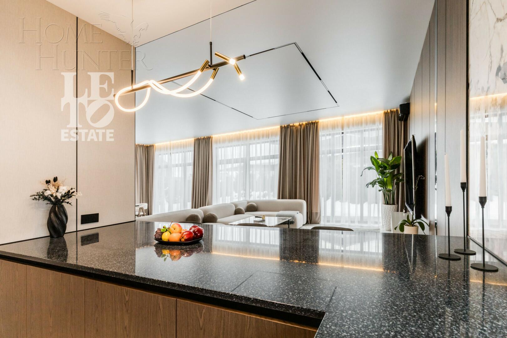 2-этажный коттедж 300 м² с отделкой